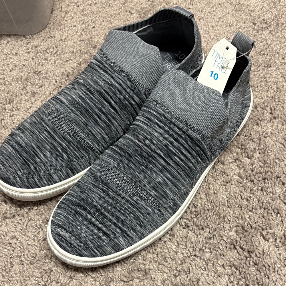 Women’s knit Slip-On Sneakers